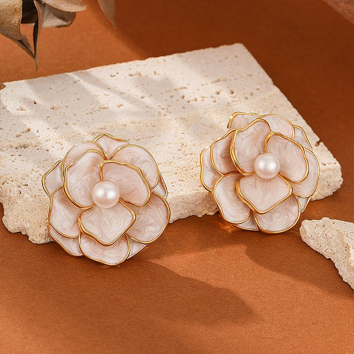 1 paire de clous d'oreilles en perles artificielles en cuivre, incrustation d'émail de fleur de trajet pour femme