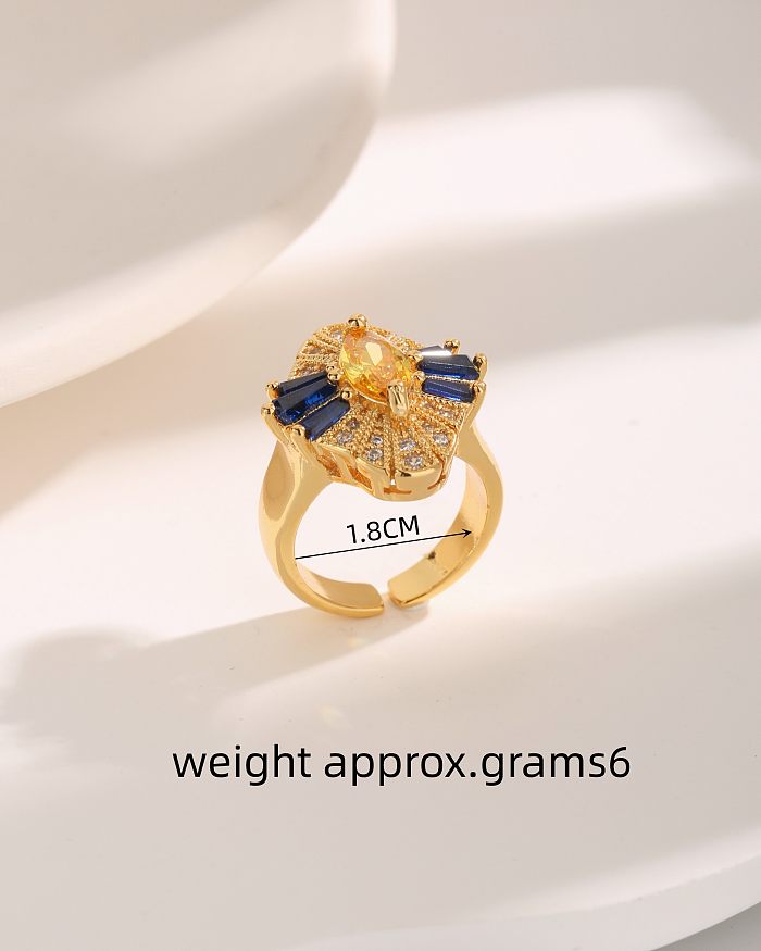 Elegante offene Ringe im Vintage-Stil mit Schmetterlingsverkupferung und Inlay aus Zirkon mit 18-Karat-Vergoldung