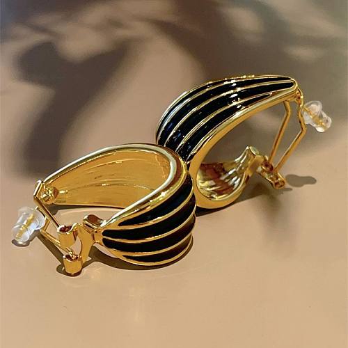 1 Paar elegante Streetwear-Ohrringe aus geometrischem Emaille-Kupfer