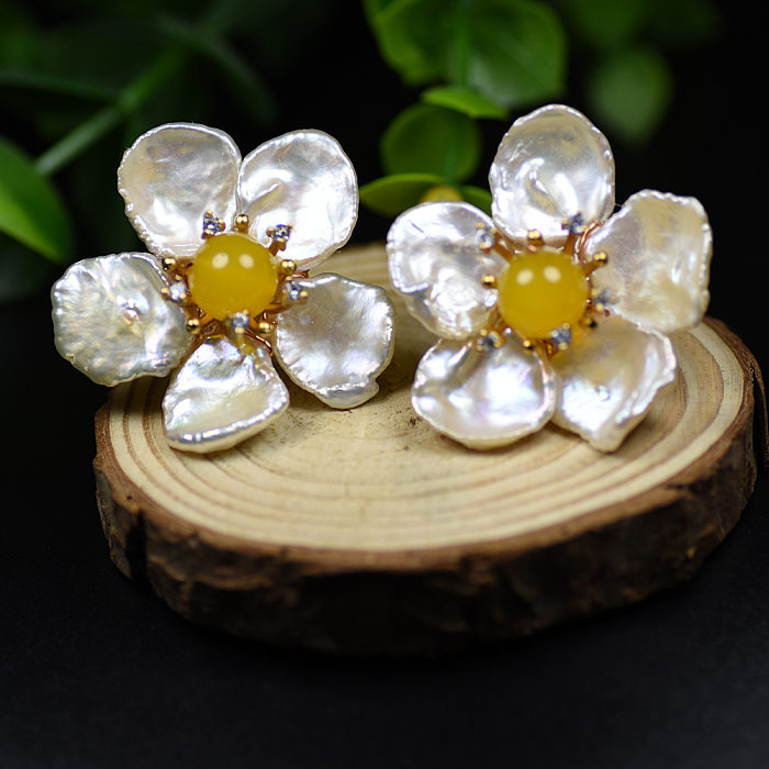 1 Pair Retro Flower Inlay Copper Zircon Ear Studs