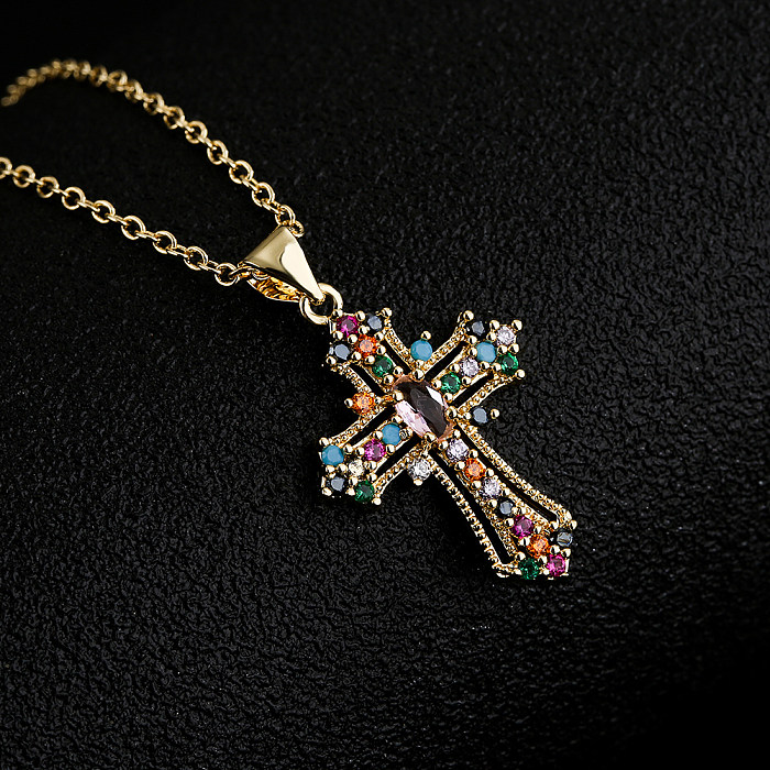Collier pendentif croix en zircon incrusté d'or 18 carats en cuivre à la mode