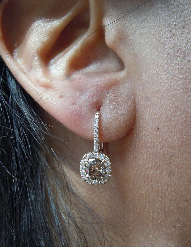 1 paire de boucles d'oreilles pendantes en Zircon avec incrustation de cuivre carré brillant de Style Simple