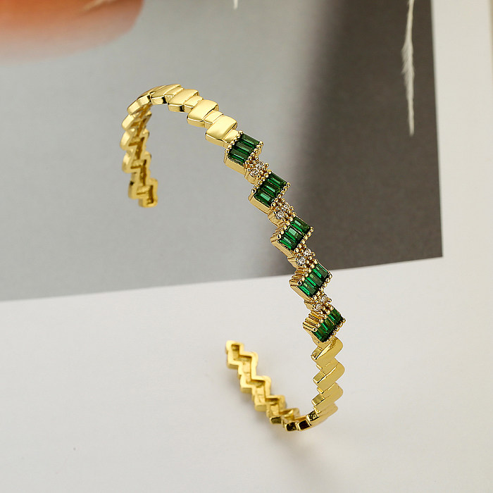 Bracelets de manchette plaqués or 18 carats avec incrustation de cuivre carré de style moderne
