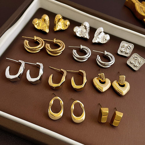1 paire de clous d'oreilles en cuivre plaqué couleur unie, en forme de cœur, Style Simple, en forme de C