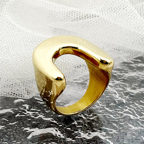 Anéis banhados a ouro de aço inoxidável em forma de U estilo retrô legal