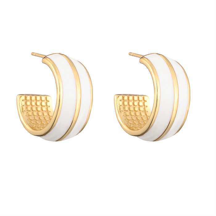1 Paar elegante, herzförmige, emaillierte, kupfervergoldete Ohrringe