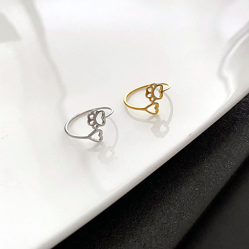 Anéis de chapeamento de aço de titânio em formato de coração com estampa de pata de estilo simples, 1 peça