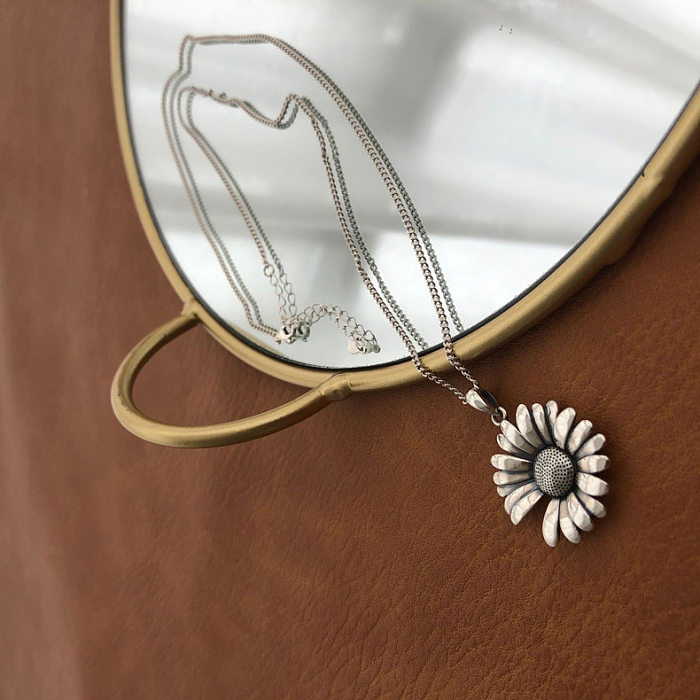 Collier pendentif plaqué cuivre fleur de style simple