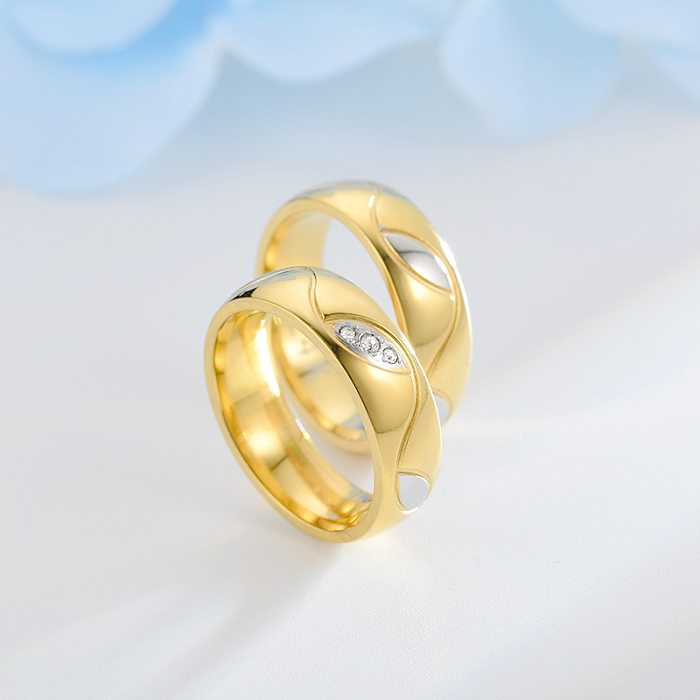 اليابانية والكورية الإبداعية زوجين خواتم الاصبع الذهب لونين التيتانيوم الصلب الفولاذ المقاوم للصدأ خاتم الماس الأوروبية والأمريكية اليد المجوهرات بالجملة