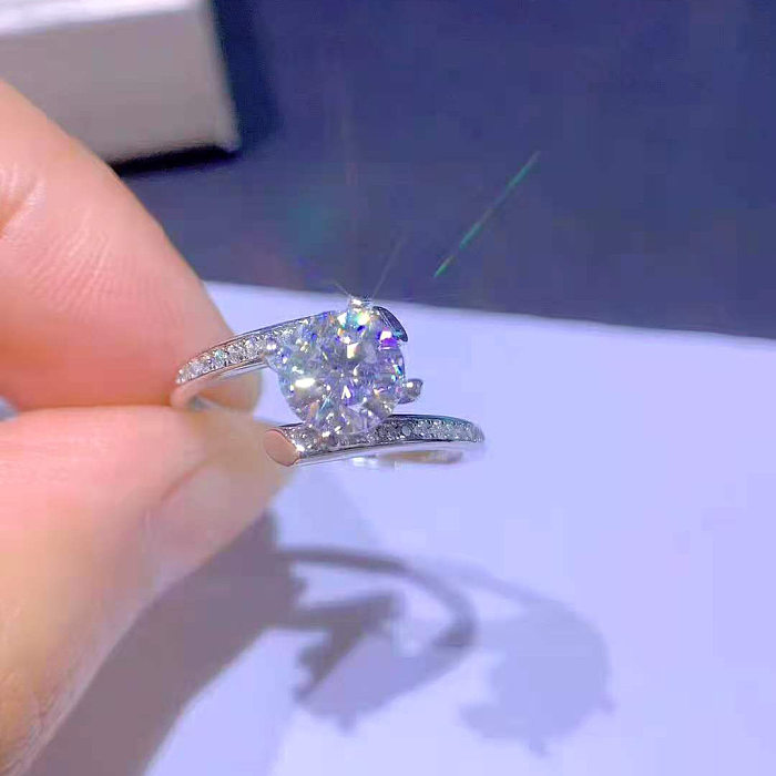 Anillos de diamantes artificiales con incrustaciones de cobre redondos de estilo simple, 1 pieza