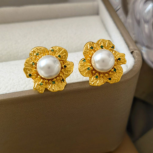 1 par de pendientes de circonita con incrustaciones de perlas artificiales con revestimiento de cobre y flores a la moda