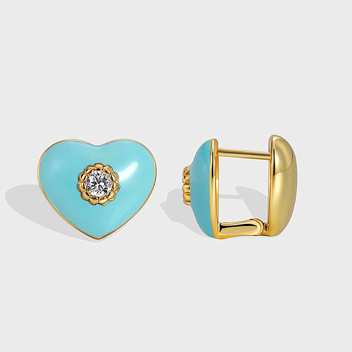 1 par de brincos de orelha banhados a ouro 18K estilo simples formato de coração esmaltado cobre