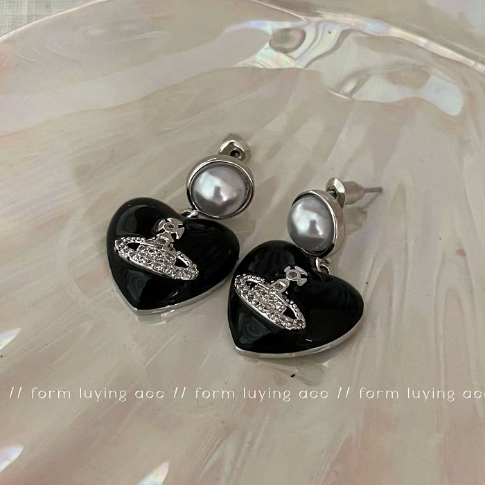 1 Paar süße, coole Ohrringe mit Buchstaben und Herzform, Kupfer-Strass-Inlay