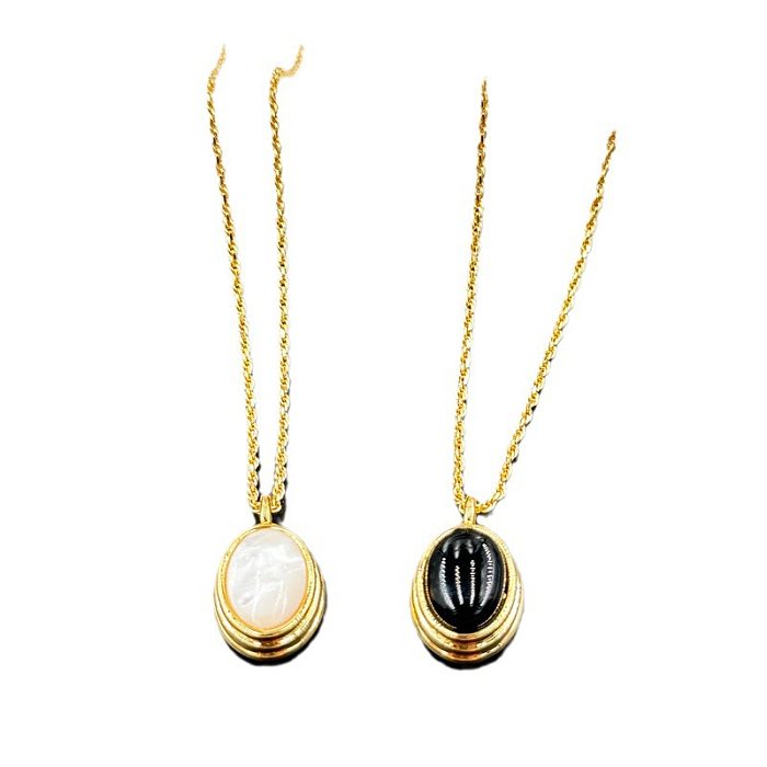 French Fashion High-Grade Light Luxury All-Match Black Onyx Necklace White Shell Oval Dignified Pendant Female In Stock Wholesale
