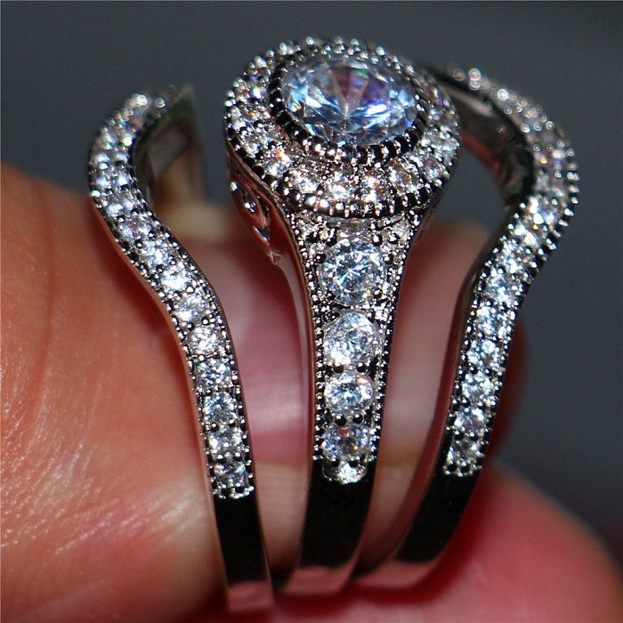 Anéis de pedras preciosas artificiais do embutimento de bronze da cor sólida do estilo simples