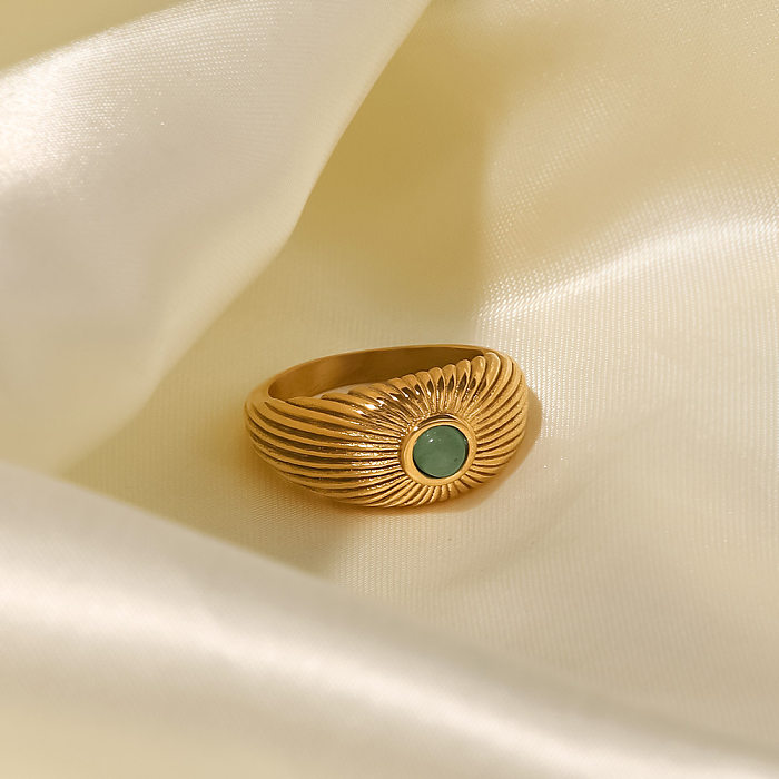Unregelmäßige Ringe aus Edelstahl mit geometrischen Streifen im Vintage-Stil