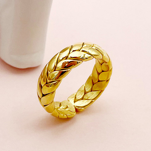 Estilo vintage estilo simples torção de aço inoxidável anéis banhados a ouro