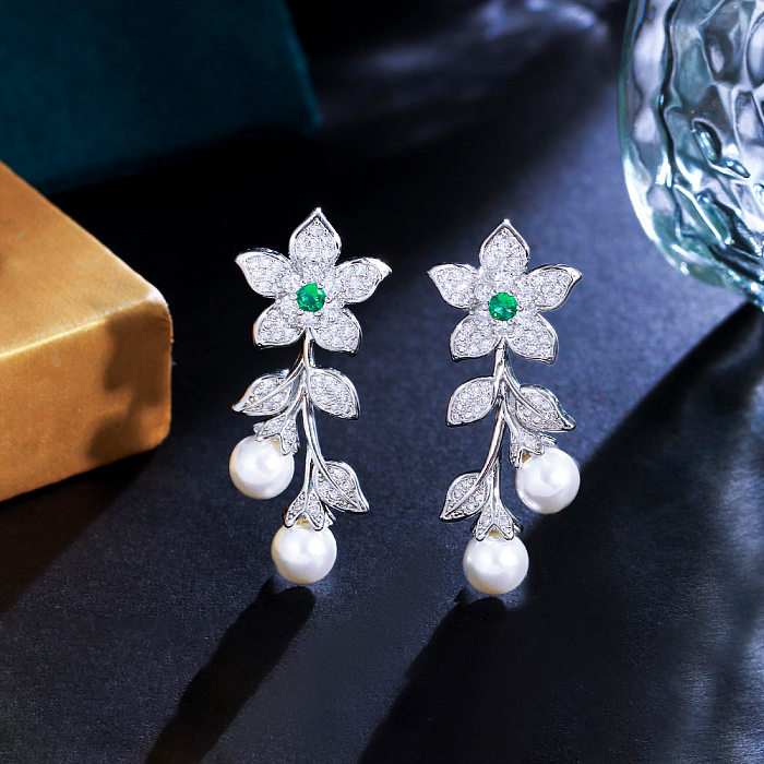 1 Paar schlichte Ohrstecker mit Blumenbeschichtung, Inlay aus Kupfer, künstliche Edelsteine, künstliche Perlen, weiß vergoldet, rhodiniert