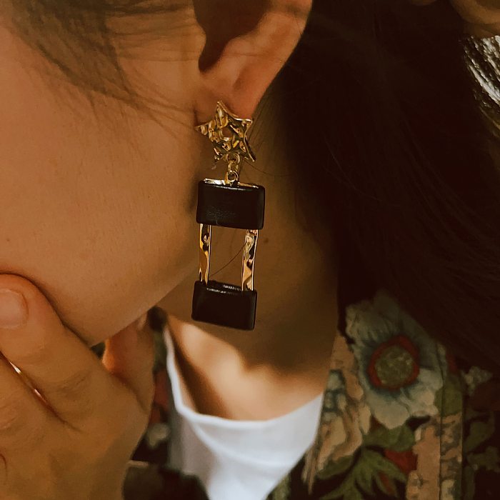 1 paire de boucles d'oreilles pendantes en cuivre plaqué carré pentagramme de Style Vintage