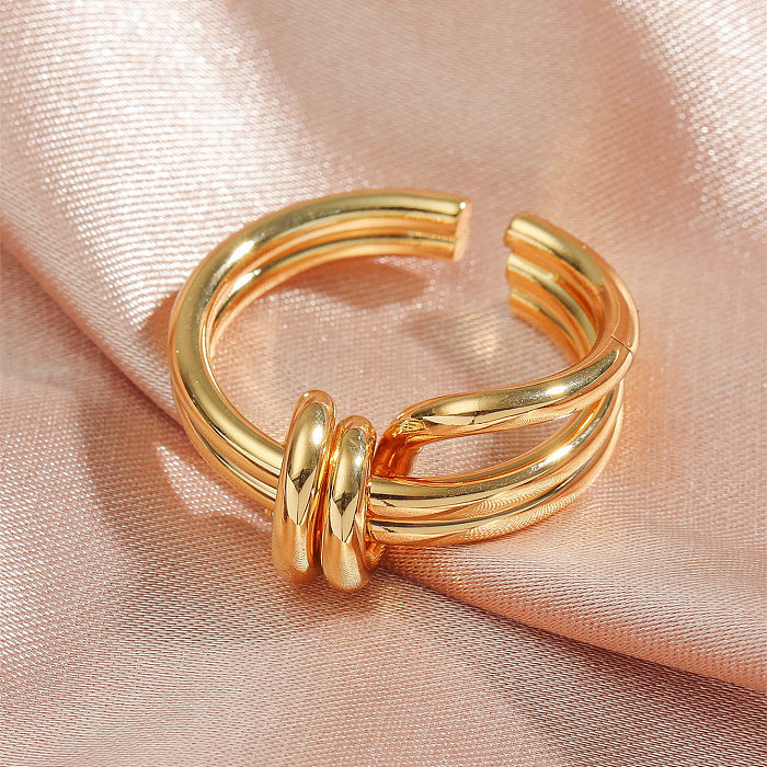 Les chaînes de couleur unie rétro Lady Cross impriment des anneaux plaqués or 18 carats en cuivre