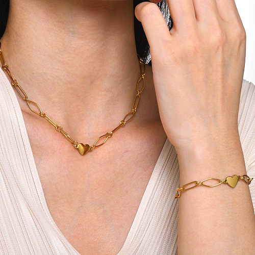 Colar de pulseiras banhado a ouro 18K em formato de coração estilo clássico em aço inoxidável
