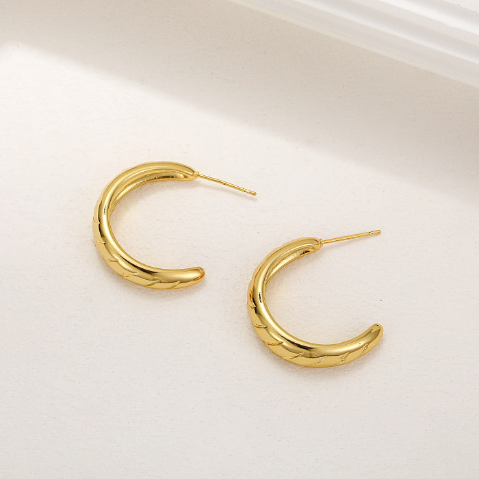 1 Set Vintage Style Solid Color Carving Copper Ear Studs