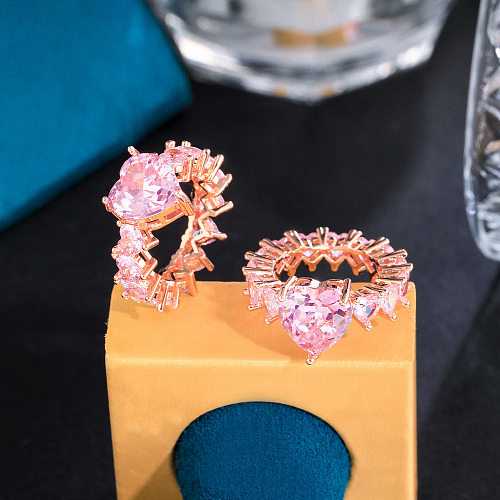 Estilo simples forma de coração chapeamento de cobre incrustação zircão rosa banhado a ouro anéis banhados a ródio