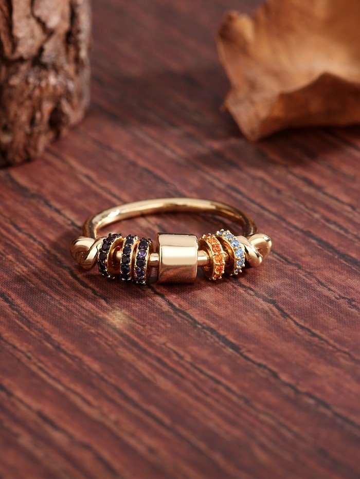 Estilo vintage estilo simples comute círculo cobre chapeamento incrustado zircão anéis banhados a ouro 18K