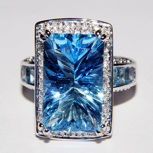 Anéis luxuosos de joias com incrustações de latão retangulares de estilo simples