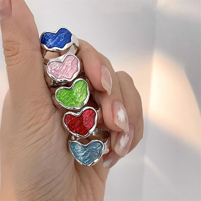 Anillos abiertos chapados en cobre con forma de corazón de estilo moderno