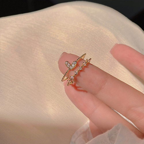 Anillo abierto de diamantes de imitación chapado en cobre con forma de corazón de estilo simple 1 pieza