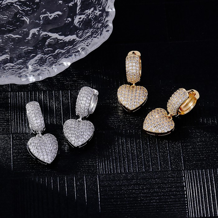 1 paire de boucles d'oreilles élégantes en forme de cœur rond, incrustation de cuivre et de Zircon plaqué or blanc 18 carats