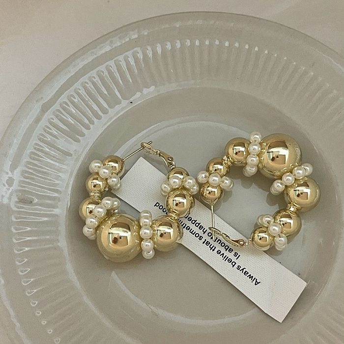 1 par de pendientes de aro chapados en oro blanco y cobre con perlas de imitación, chapados en bloques de Color geométrico, estilo Vintage elegante