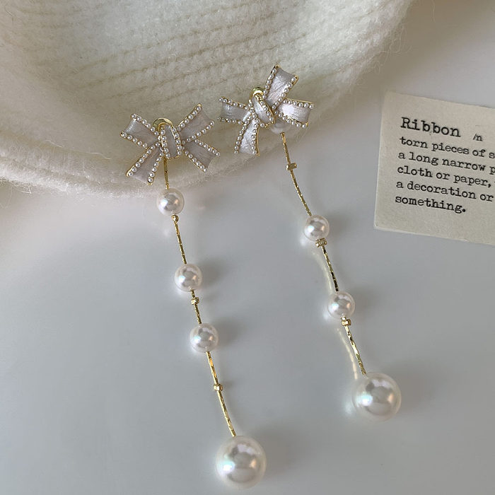1 Paar süße Schleife-Knoten-Überzug-Inlay-Ohrringe aus Messing mit künstlichen Perlen