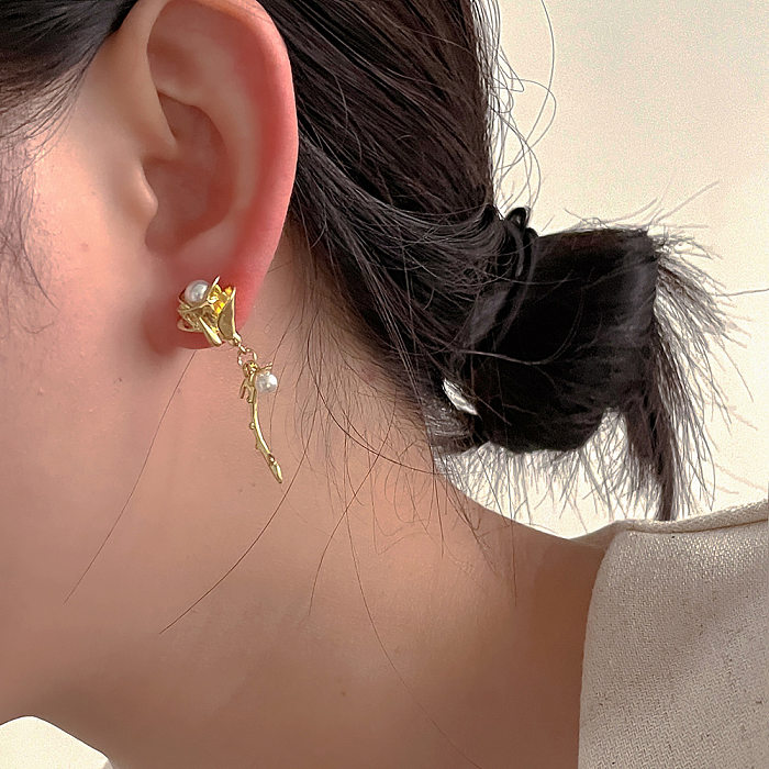 1 Pair Simple Style Flower Plating Inlay Copper Artificial Pearls Gold Plated Drop Earrings
