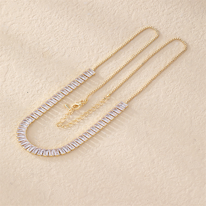 Elegante schlichte geometrische Kupfer-Zirkon-Halskette in großen Mengen