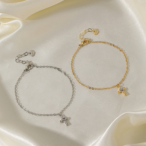 Bracelets plaqués argent plaqués or 18 carats avec incrustation de placage de cuivre de croix de trajet de style féerique