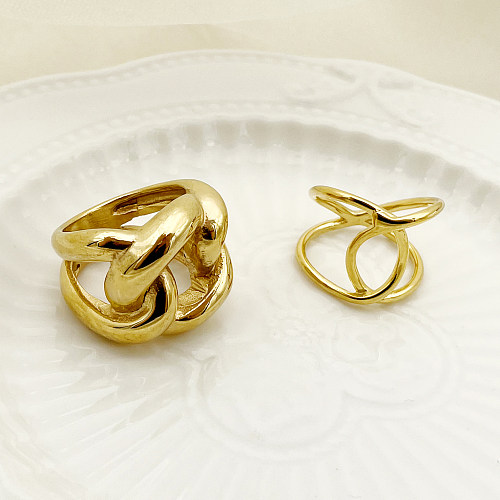 Klassische, schlichte, unregelmäßige, geometrische Edelstahl-Beschichtung, ausgehöhlte, vergoldete Ringe