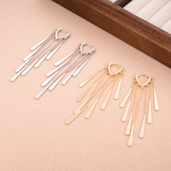 1 par de brincos de gota banhados a ouro de cobre em forma de coração estilo simples