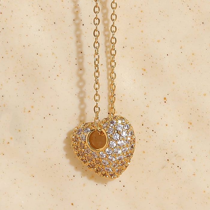 Elegante brilhante forma de coração flor chapeamento de cobre incrustação zircão colar pingente banhado a ouro 14K