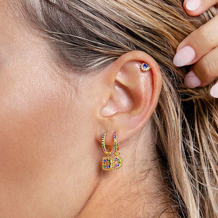 Fashion Flower Copper Silver Needle + Copper Inlay Zircon Ear Studs 1 Pair