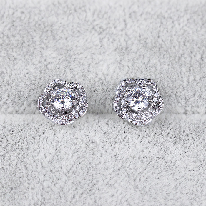 1 paire de clous d'oreilles plaqués pentagramme brillant, incrustation de cuivre et de diamant plaqué or blanc