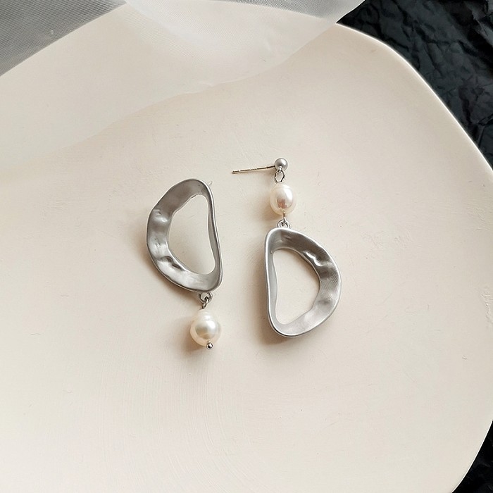 1 par de pendientes colgantes de perlas con incrustaciones de cobre geométricos de estilo simple de estilo vintage