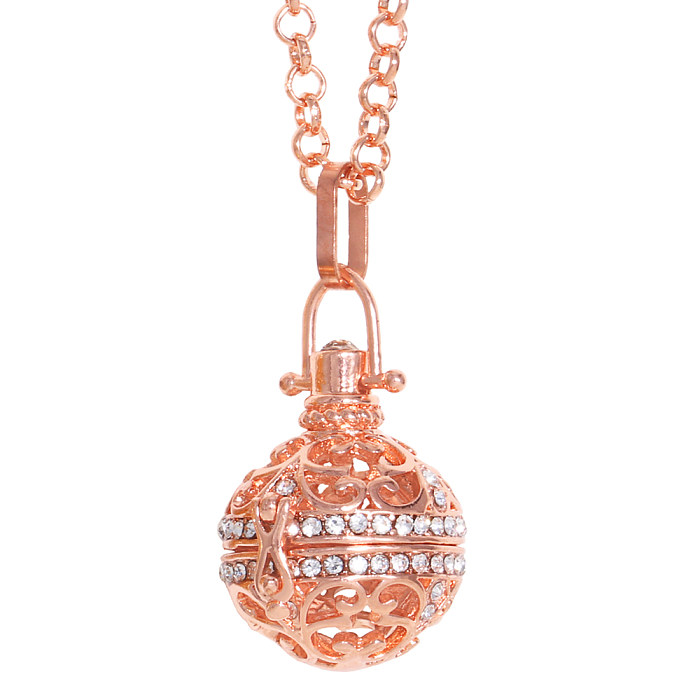 Retro Fashion Round Copper Plating Hollow Out Zircon 18K Gold Plated Pendant Necklace