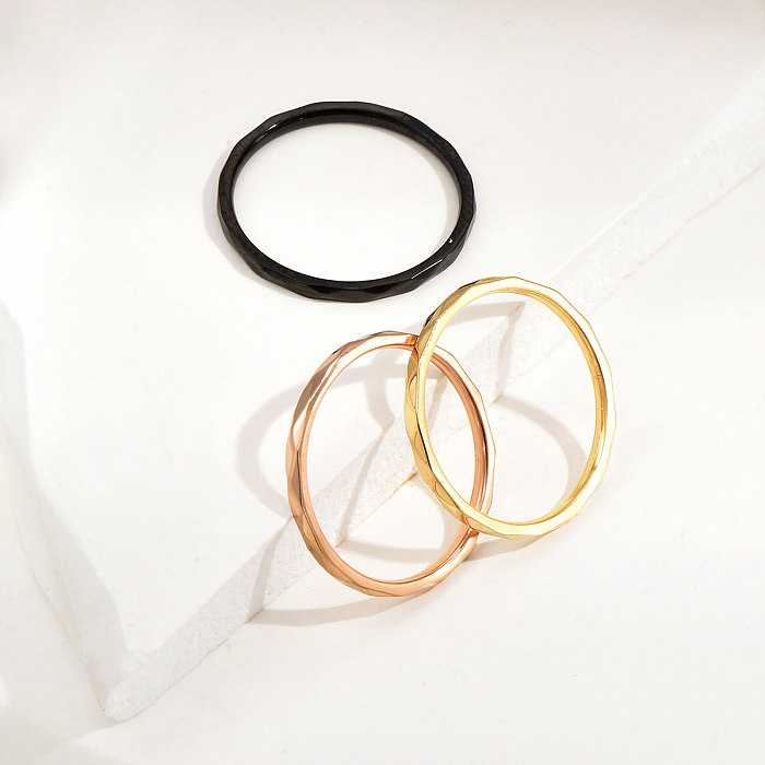 مجموعة مكونة من 3 قطع من حلقات طلاء الفولاذ المقاوم للصدأ بلون سادة ونمط بسيط