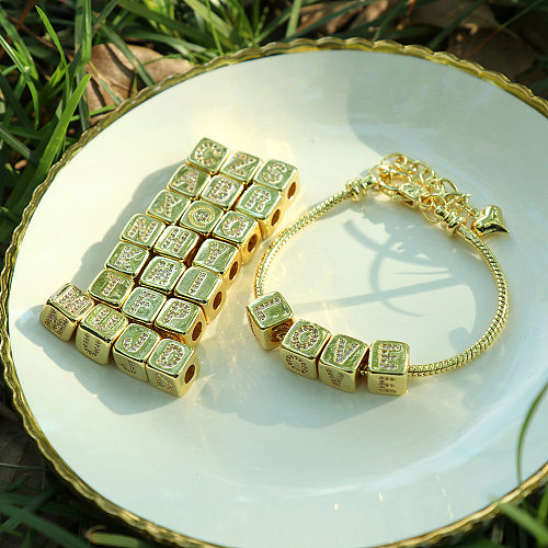 1 pièce de bracelets plaqués cuivre avec lettres à la mode