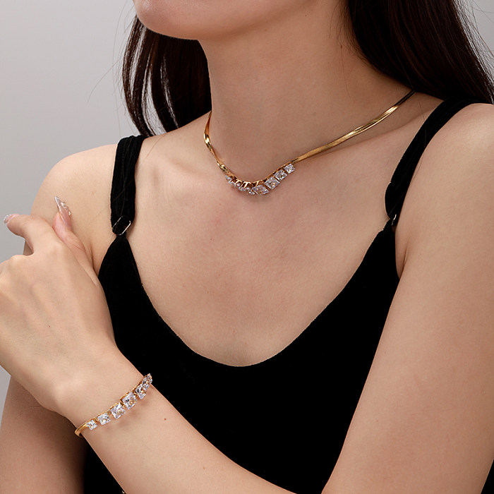 Collier de bracelets plaqués or 18 carats avec incrustation de placage en acier inoxydable carré rétro pour femme