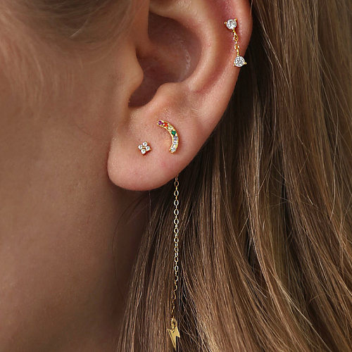 Nouvelles boucles d'oreilles coréennes à la mode Mini fleur en cuivre Zircon petites boucles d'oreilles