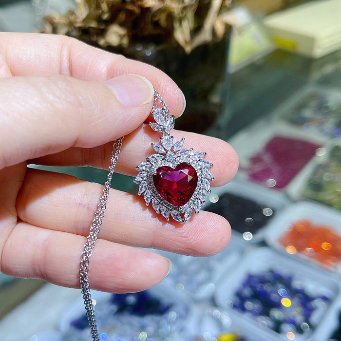 Pingente de colar de zircão de cristal artificial em forma de coração doce chapeamento de cobre