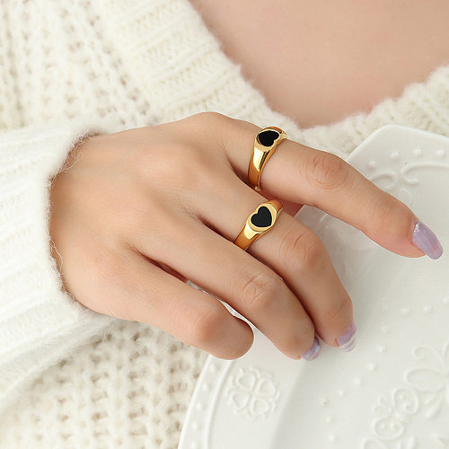 Anel de coração preto europeu e americano anel de dedo de moda anel de aço de titânio